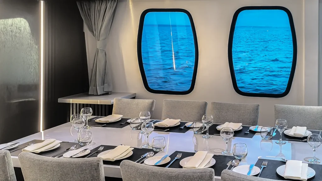 browser-download-20261009T232057.072704339Z-13-alya-dining-room-ocean-view