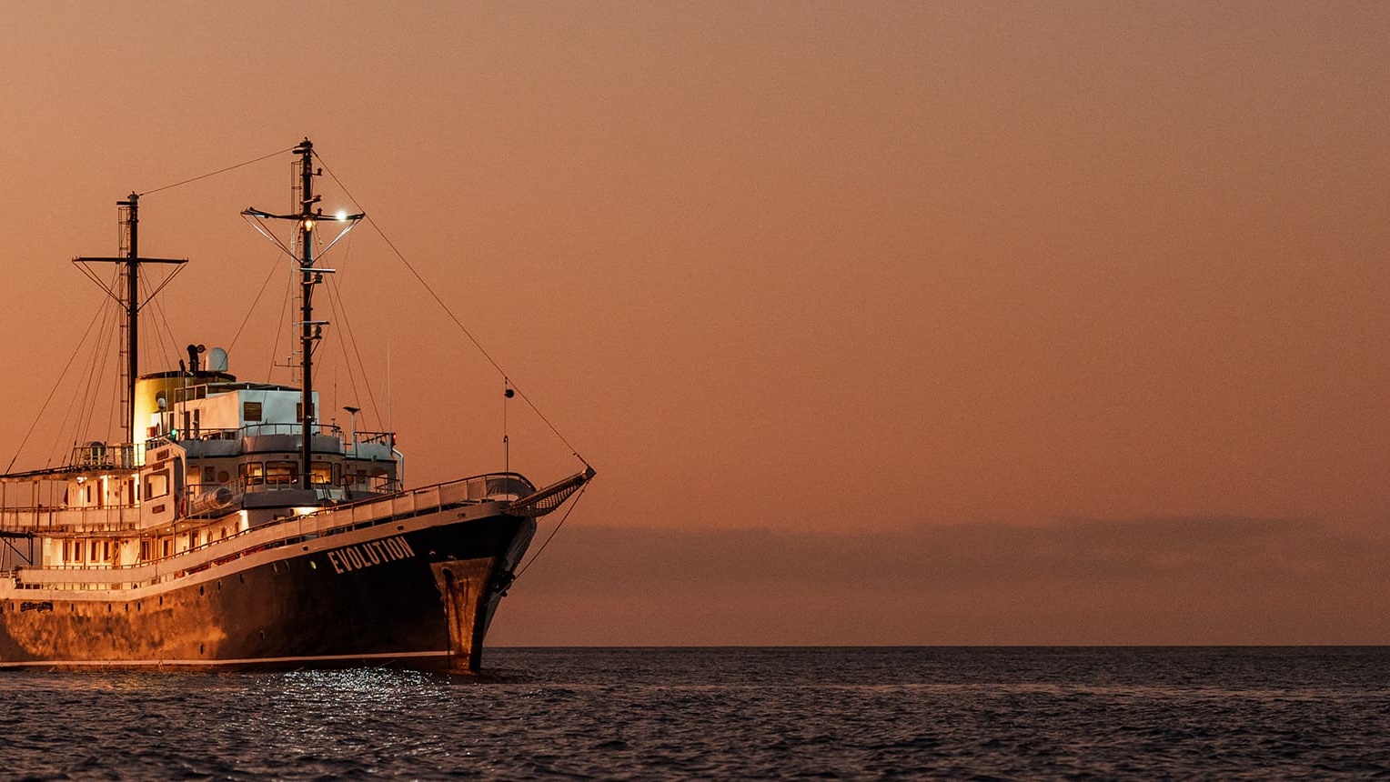 evolution-yacht-hero